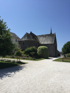1. Lezardrieux church garden 25.5.17.